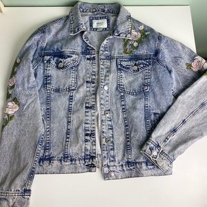 Women jean jacket